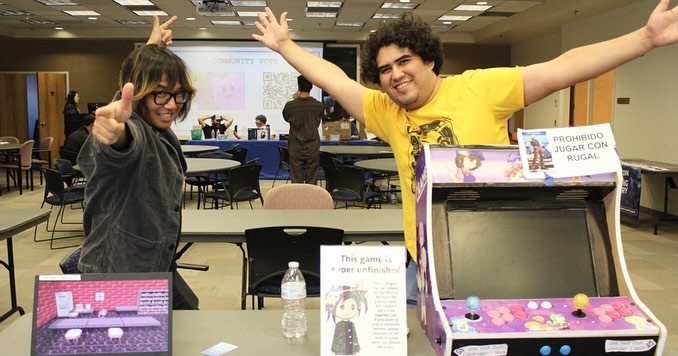 Hazuki from the indie game Hazuki Dies wearing a Guam Bomb shirt